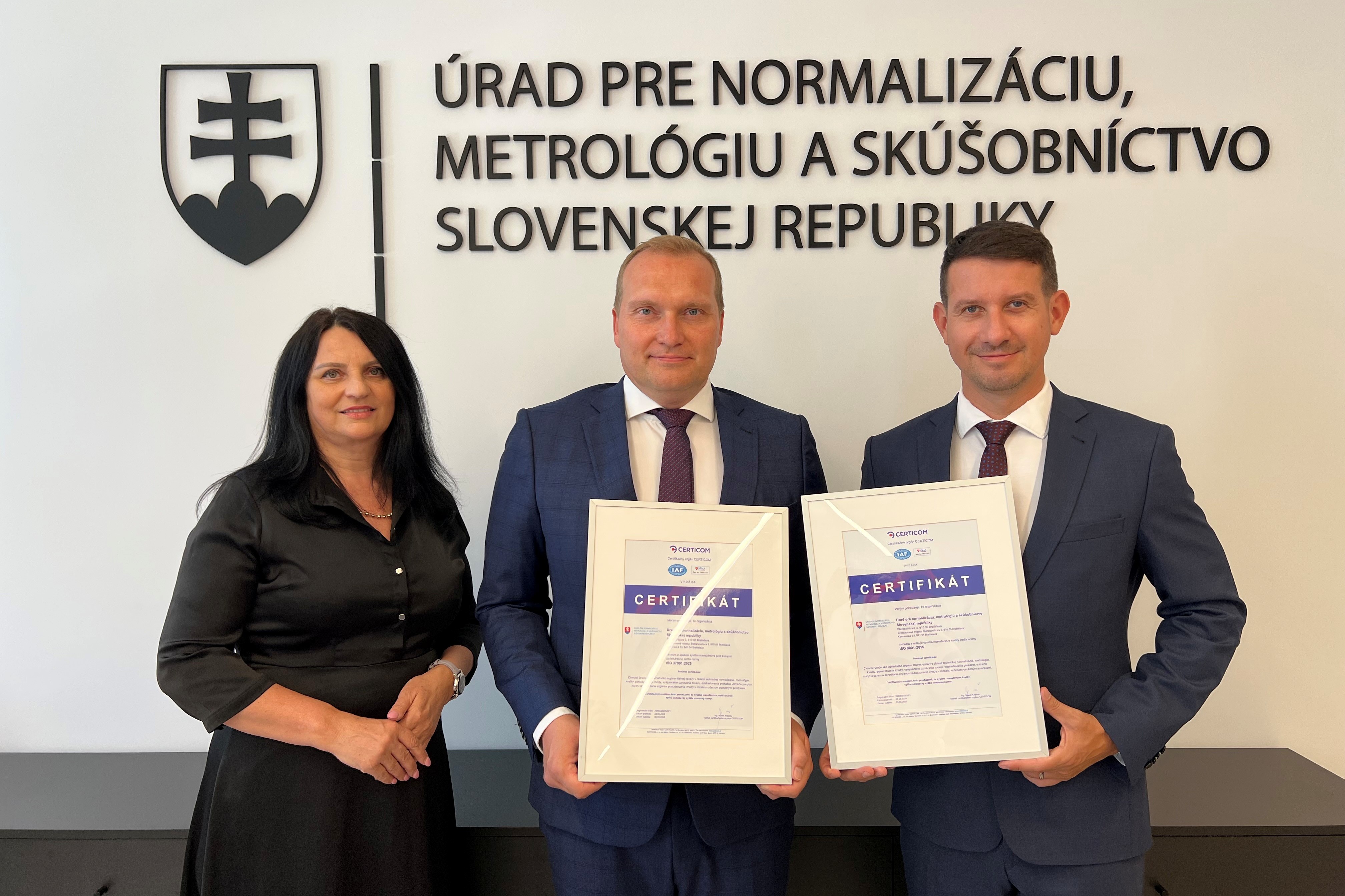 Kvalita a protikorupčná prevencia na prvom mieste -  ÚNMS SR úspešne obhájil certifikáty systémov manažérstva